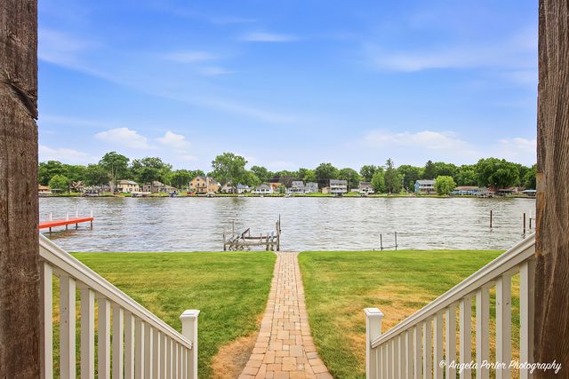 1513 Sunnyside Beach Drive, Johnsburg, IL 60051