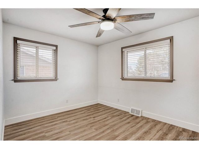 11550 E 2nd Ave, Aurora, CO 80010