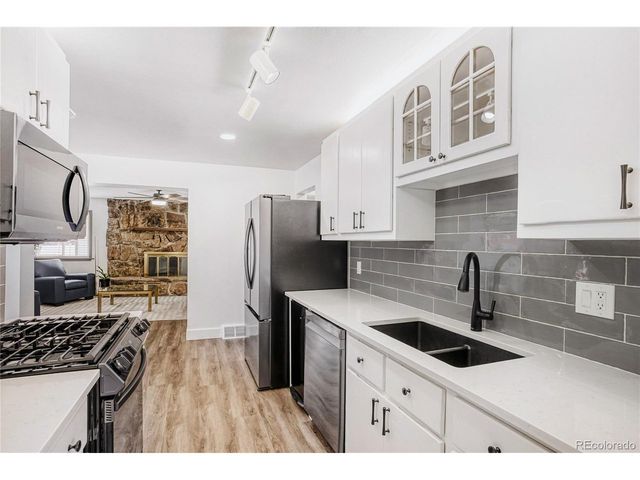 11550 E 2nd Ave, Aurora, CO 80010