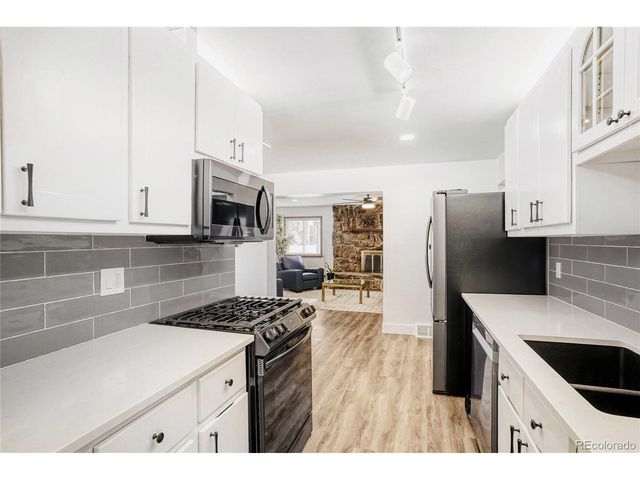 11550 E 2nd Ave, Aurora, CO 80010