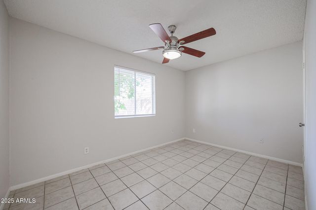 5614 W LA REATA Avenue, Phoenix, AZ 85035