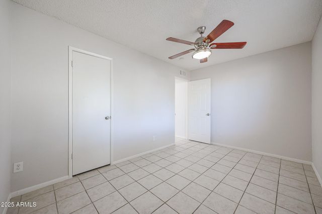 5614 W LA REATA Avenue, Phoenix, AZ 85035