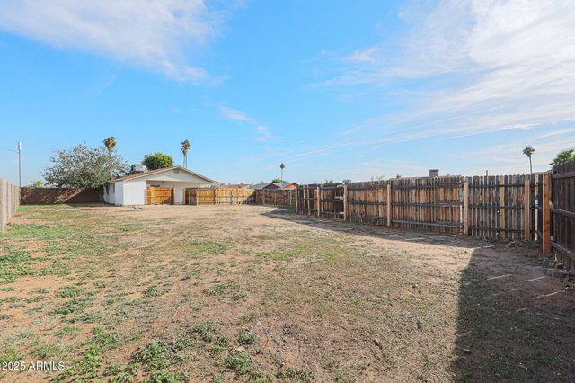 5614 W LA REATA Avenue, Phoenix, AZ 85035