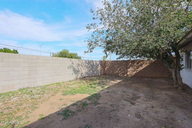 5614 W LA REATA Avenue, Phoenix, AZ 85035