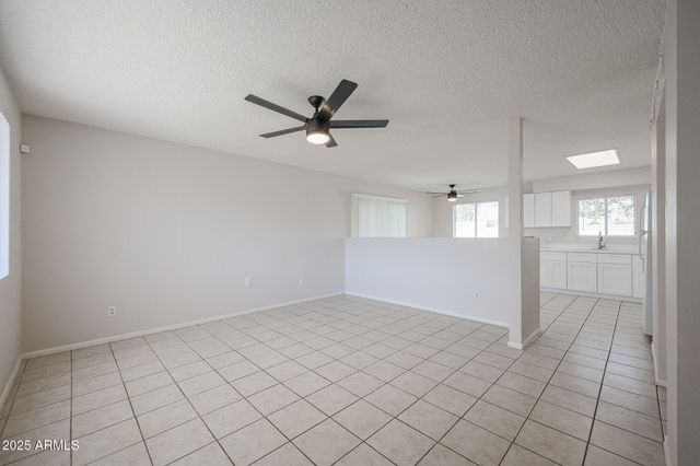 5614 W LA REATA Avenue, Phoenix, AZ 85035