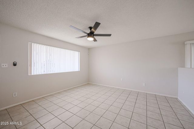 5614 W LA REATA Avenue, Phoenix, AZ 85035