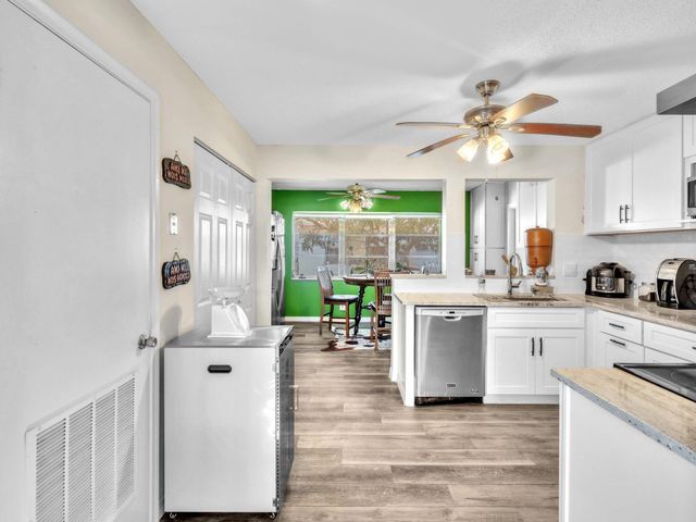 1907 SW 22ND Avenue, Boynton Beach, FL 33426