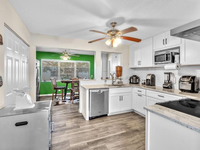 1907 SW 22ND Avenue, Boynton Beach, FL 33426