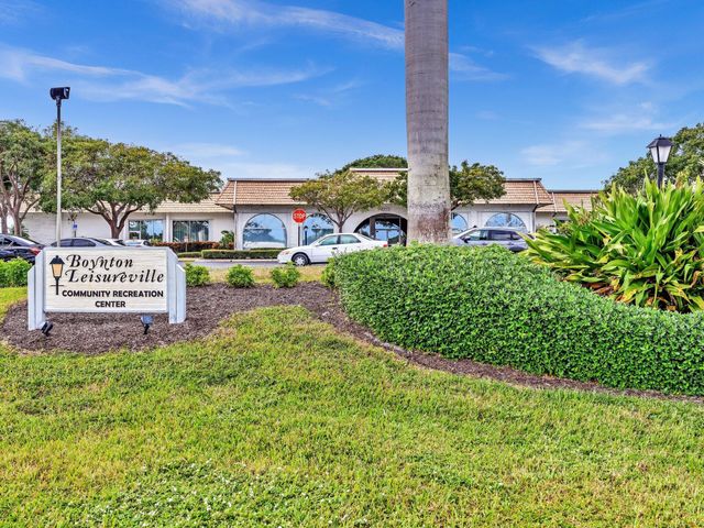 1907 SW 22ND Avenue, Boynton Beach, FL 33426