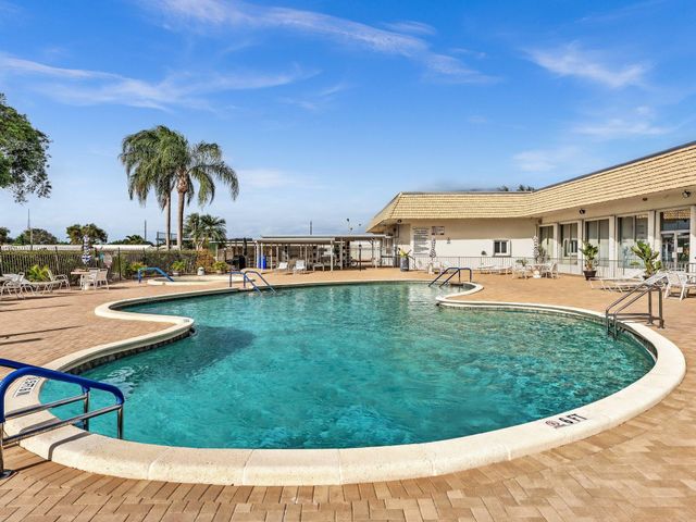 1907 SW 22ND Avenue, Boynton Beach, FL 33426
