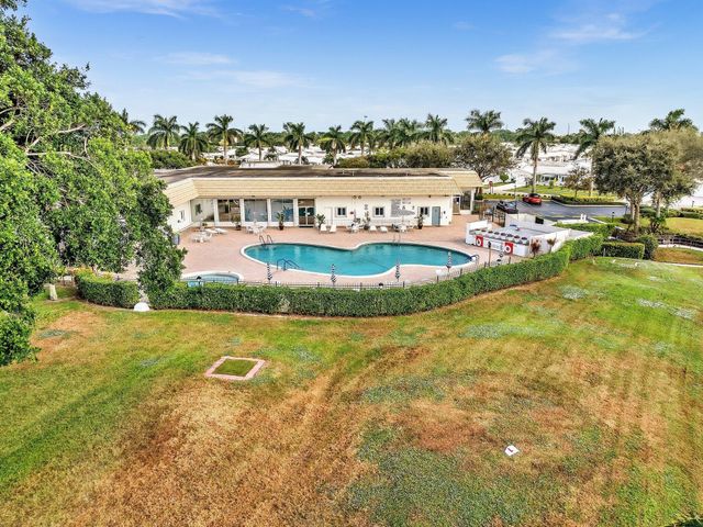 1907 SW 22ND Avenue, Boynton Beach, FL 33426