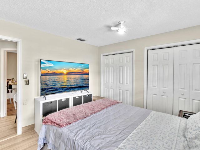 1907 SW 22ND Avenue, Boynton Beach, FL 33426