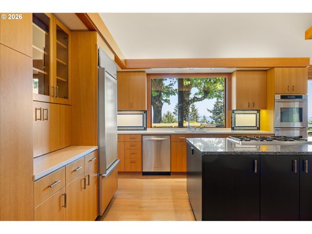 1117 Sw MITCHELL Ln, Portland, OR 97239