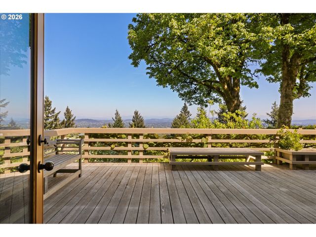 1117 Sw MITCHELL Ln, Portland, OR 97239