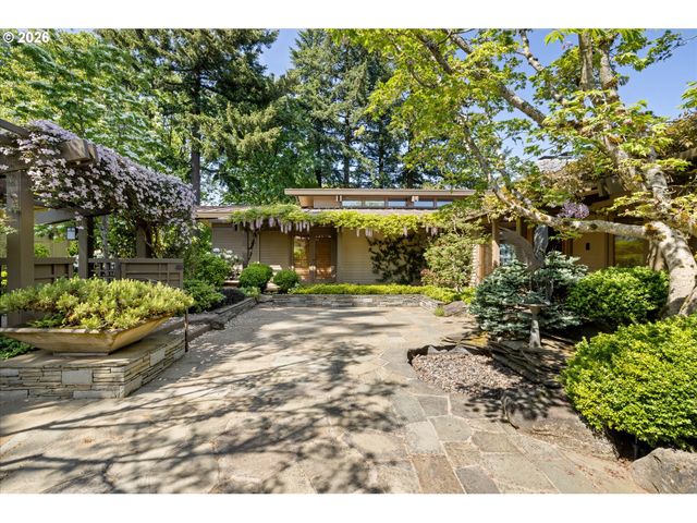 1117 Sw MITCHELL Ln, Portland, OR 97239