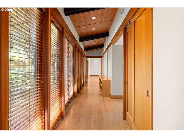1117 Sw MITCHELL Ln, Portland, OR 97239