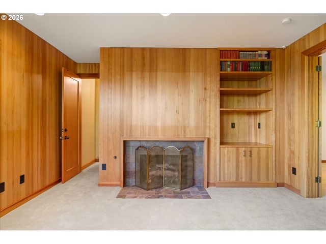 1117 Sw MITCHELL Ln, Portland, OR 97239