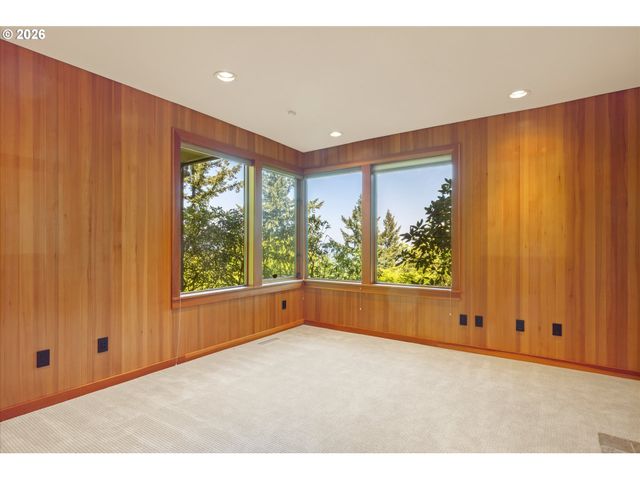 1117 Sw MITCHELL Ln, Portland, OR 97239