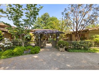 1117 Sw MITCHELL Ln, Portland, OR 97239