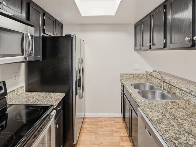 540 S Forest St 3-201, Denver, CO 80246