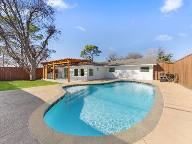 3616 Woodleigh Drive, Dallas, TX 75229