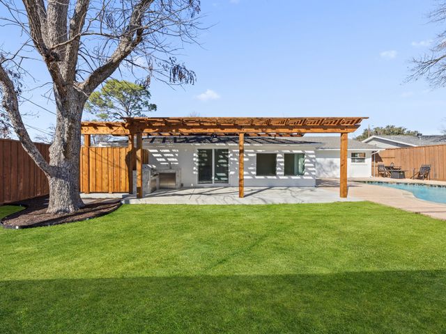 3616 Woodleigh Drive, Dallas, TX 75229