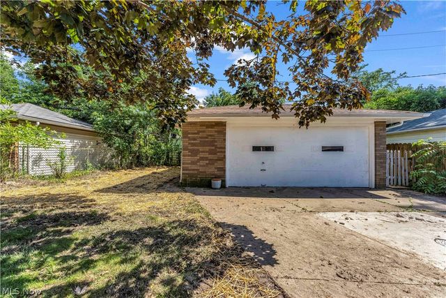 22000 Nicholas Avenue, Euclid, OH 44123