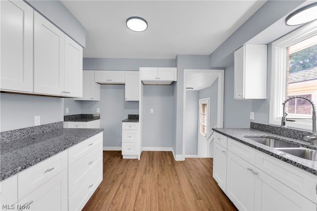 22000 Nicholas Avenue, Euclid, OH 44123