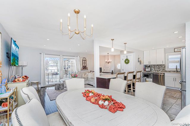 28 Drumgoole Road E, Staten Island, NY 10312