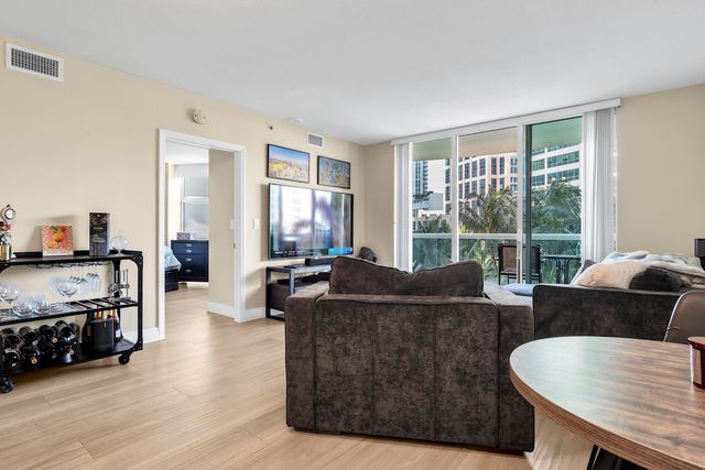 347 N New River Drive E 1007, Fort Lauderdale, FL 33301