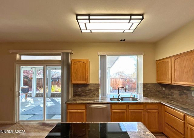 1685 Southview Drive, Sparks, NV 89436