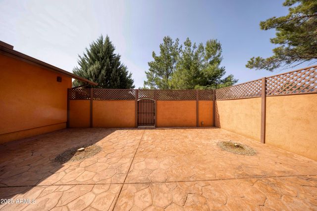40 BROKEN ARROW Drive, Sedona, AZ 86351