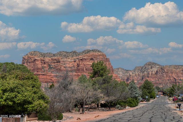 40 BROKEN ARROW Drive, Sedona, AZ 86351