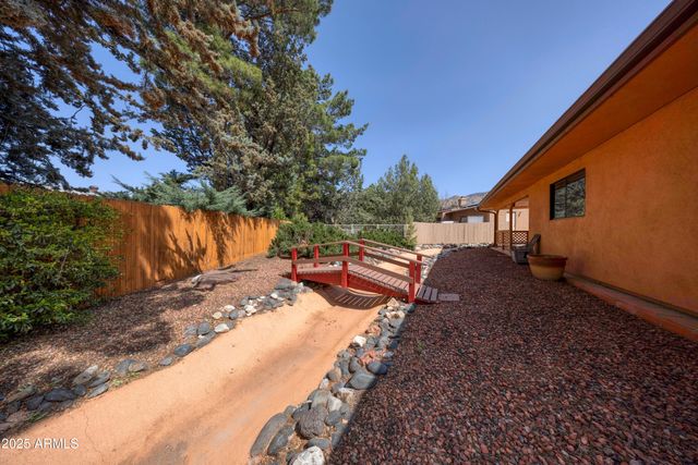 40 BROKEN ARROW Drive, Sedona, AZ 86351