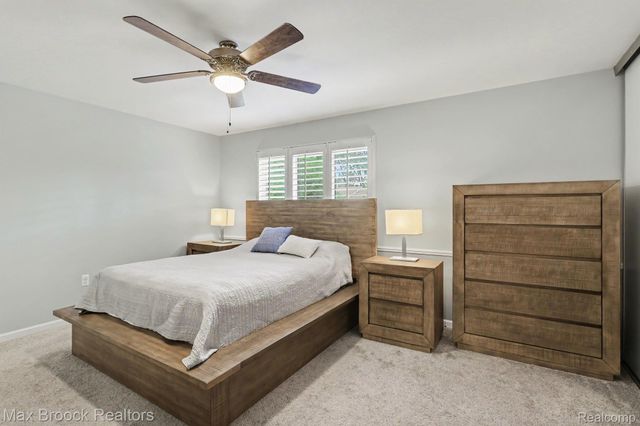 1928 S Wickham W, Royal Oak, MI 48073