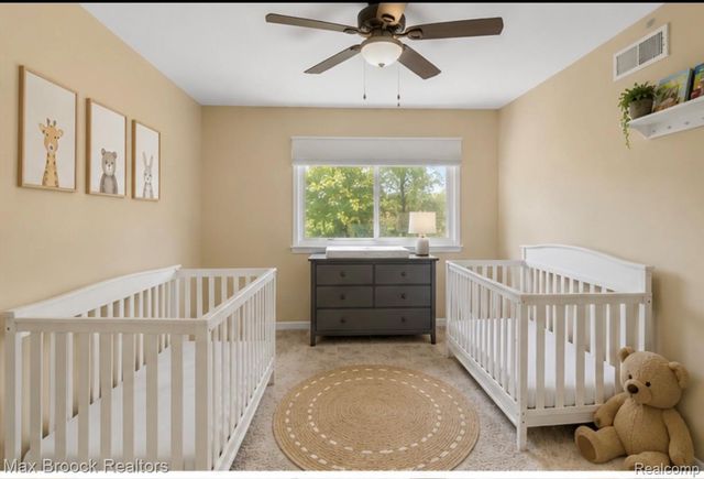 1928 S Wickham W, Royal Oak, MI 48073