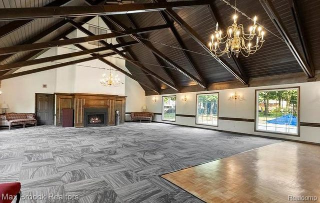 1928 S Wickham W, Royal Oak, MI 48073