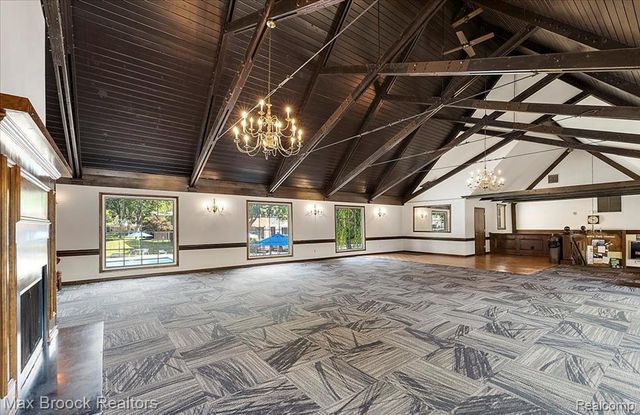 1928 S Wickham W, Royal Oak, MI 48073