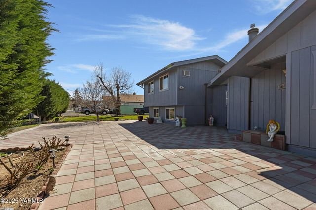 1604 Pleasant Ave, Yakima, WA 98902