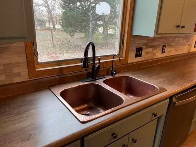 1505 W 7th, Newton, KS 67114