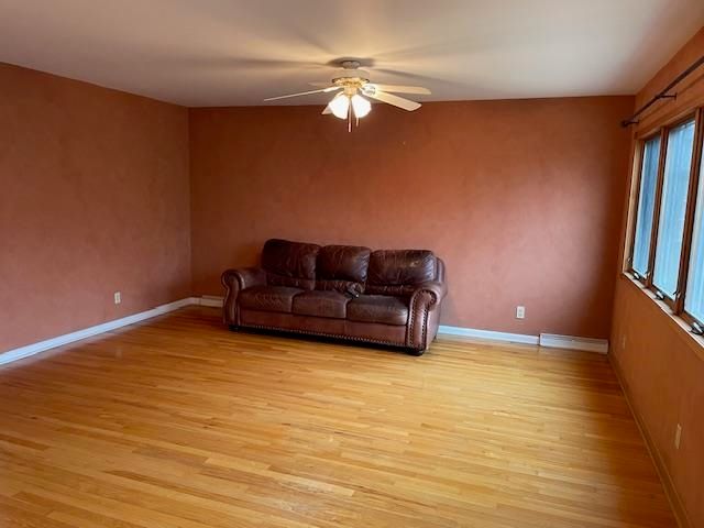 1505 W 7th, Newton, KS 67114