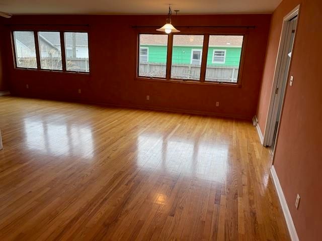 1505 W 7th, Newton, KS 67114