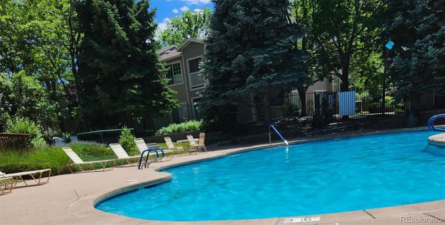 8449 Little Rock Way 204, Littleton, CO 80126