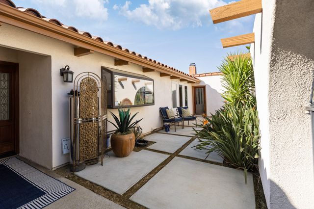 745 N Fulgham Court, Visalia, CA 93291