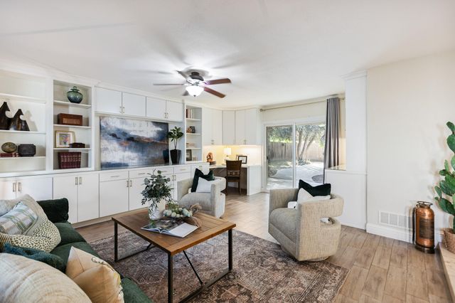 745 N Fulgham Court, Visalia, CA 93291