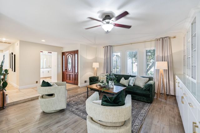 745 N Fulgham Court, Visalia, CA 93291