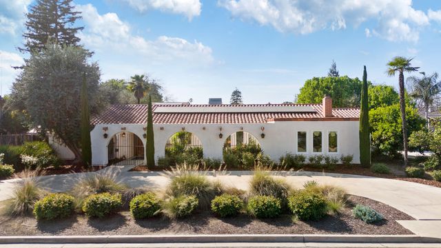 745 N Fulgham Court, Visalia, CA 93291