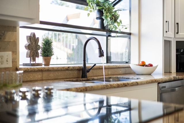 745 N Fulgham Court, Visalia, CA 93291