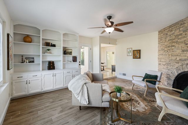 745 N Fulgham Court, Visalia, CA 93291