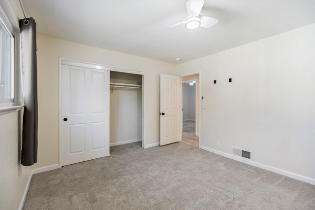 745 N Fulgham Court, Visalia, CA 93291